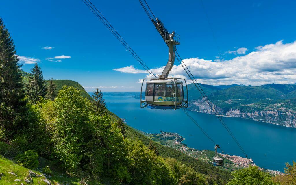 Foto della funivia Malcesine-Monte Baldo